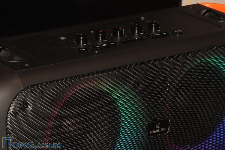 REAL-EL_X-795_portable_acoustics